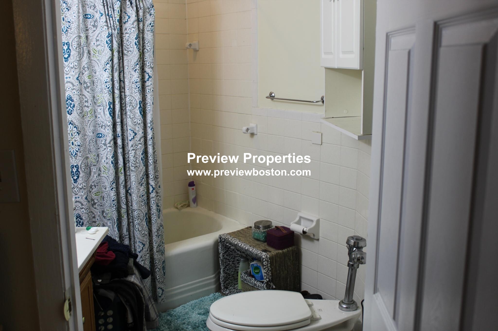 879 Beacon St, Fenway