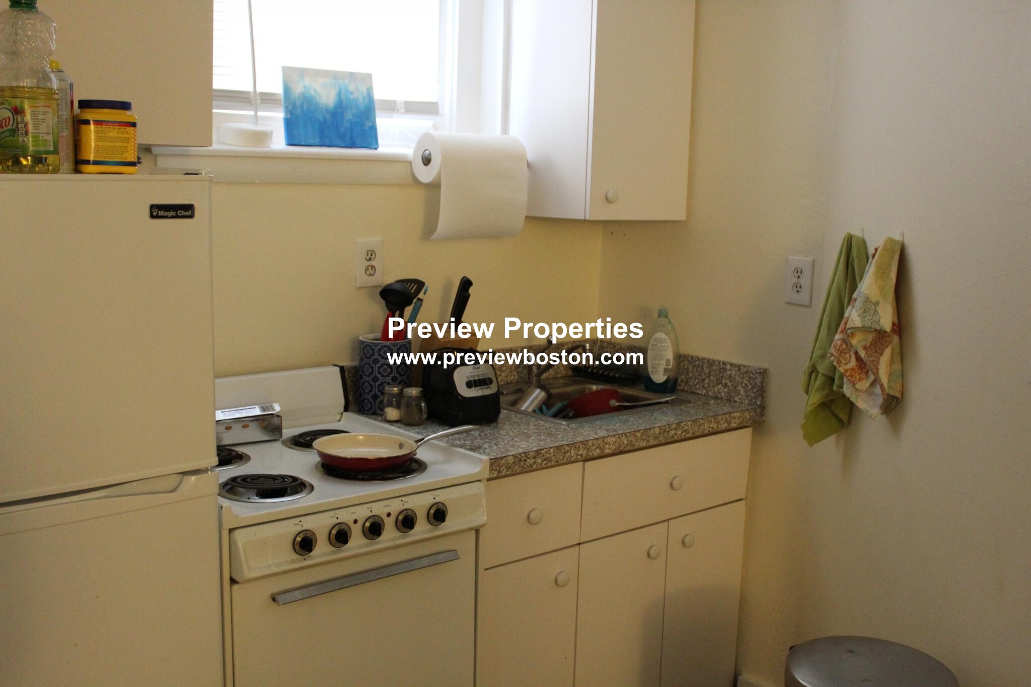 879 Beacon St, Fenway