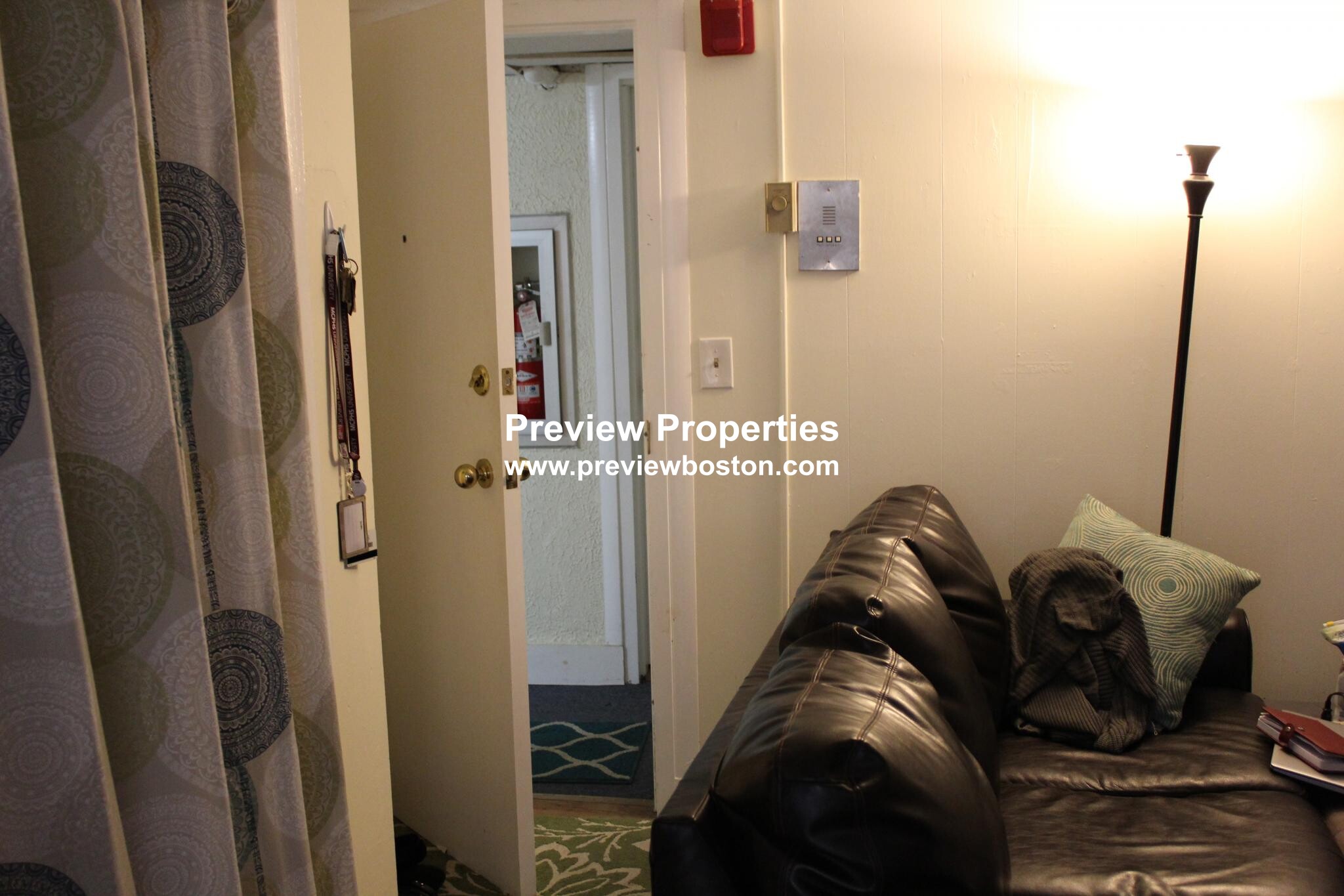 879 Beacon St, Fenway