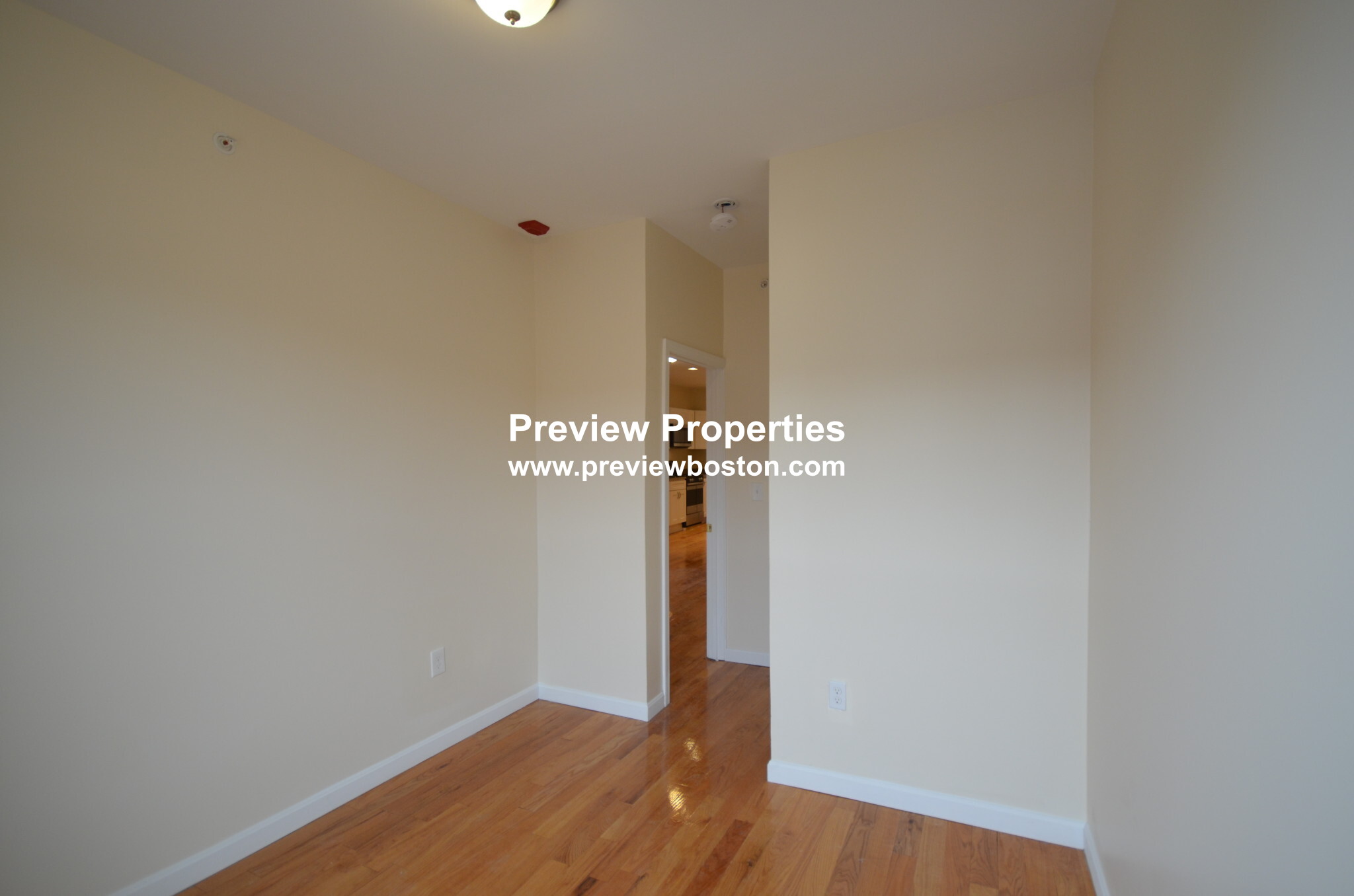 16 Chelsea St, East Boston