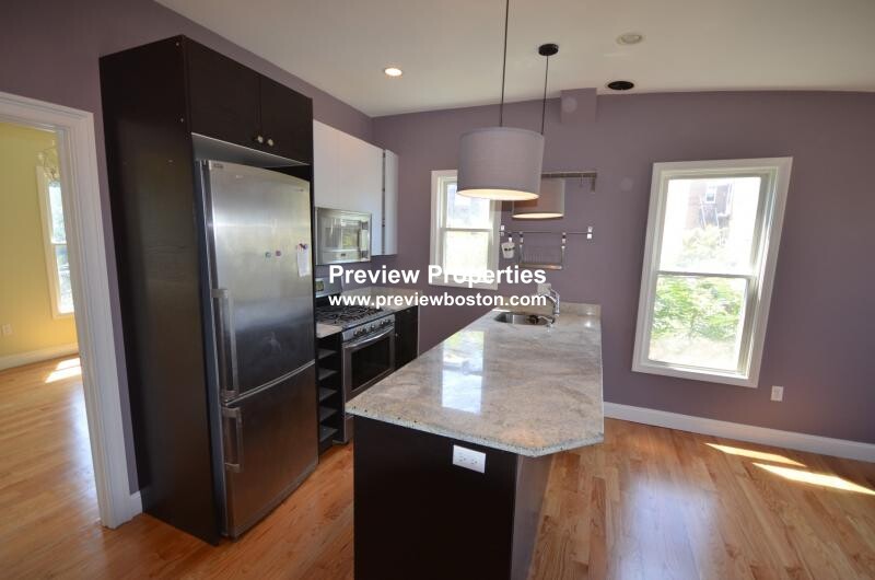 12 Cheever Ct, East Boston