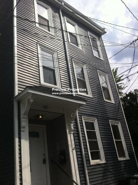 12 Cheever Ct, East Boston