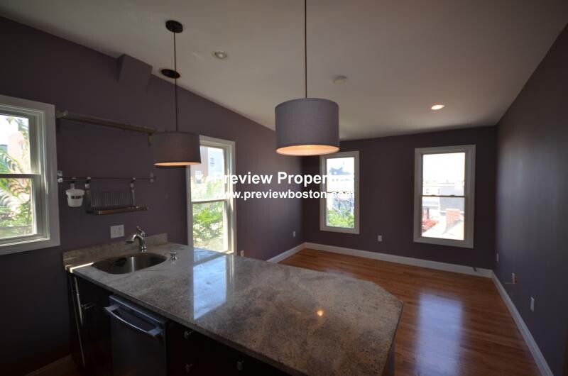 12 Cheever Ct, East Boston