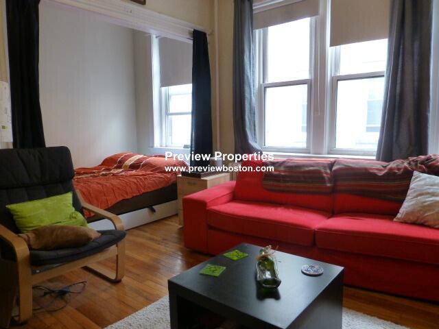 1637 Commonwealth Ave, Brighton