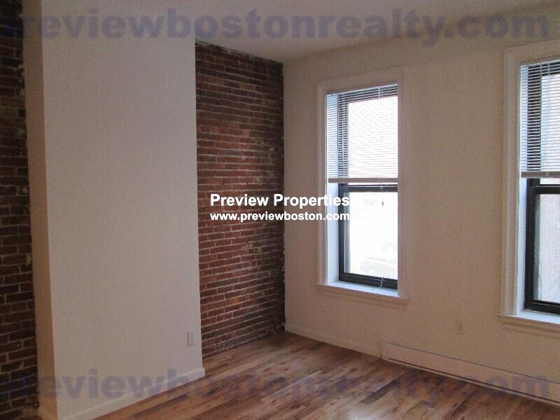 23 Cortes St, Back Bay