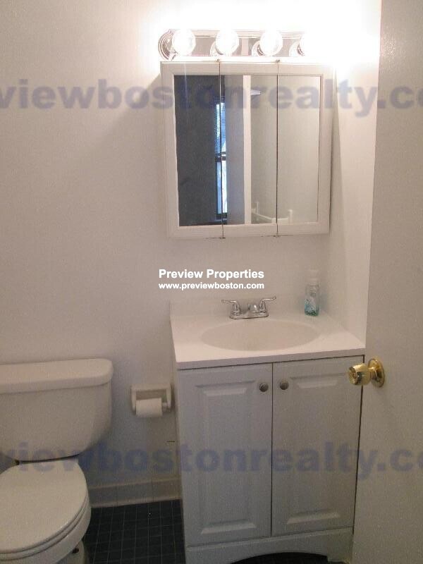 23 Cortes St, Back Bay