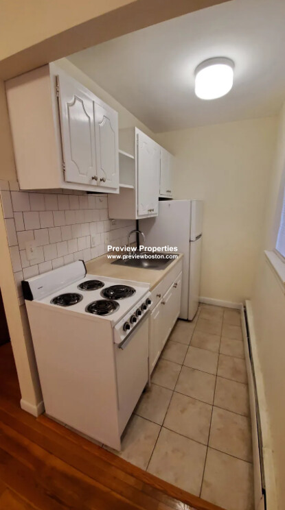 60 Brighton Ave, Allston