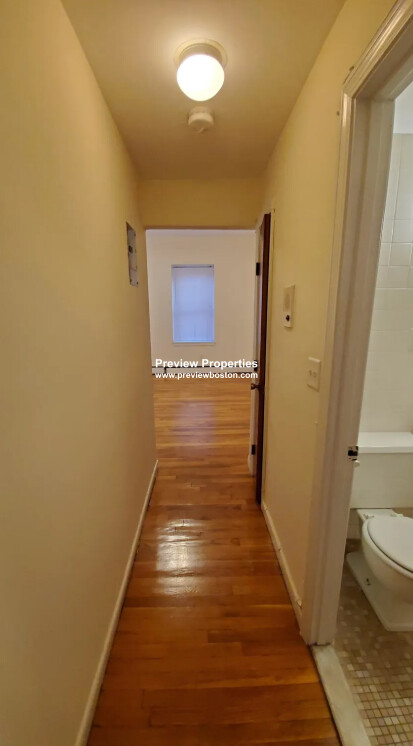 60 Brighton Ave, Allston