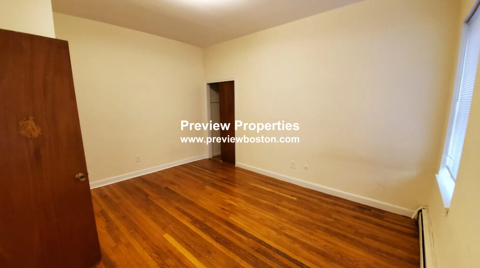 60 Brighton Ave, Allston