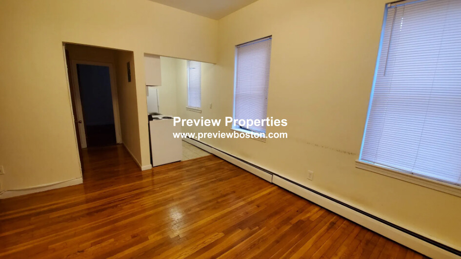 60 Brighton Ave, Allston