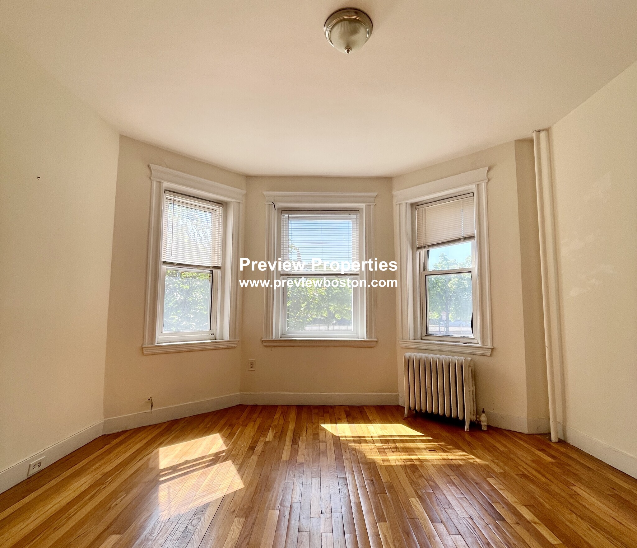 1637 Commonwealth Ave, Brighton