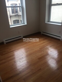 199 Strathmore Rd, Brighton