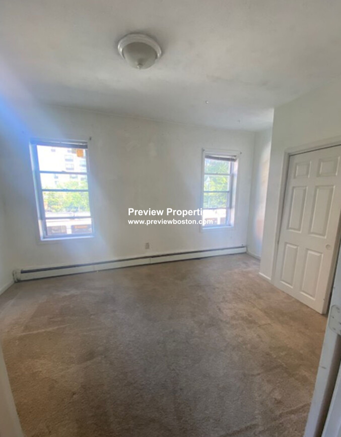 822 Huntington Ave, Mission Hill