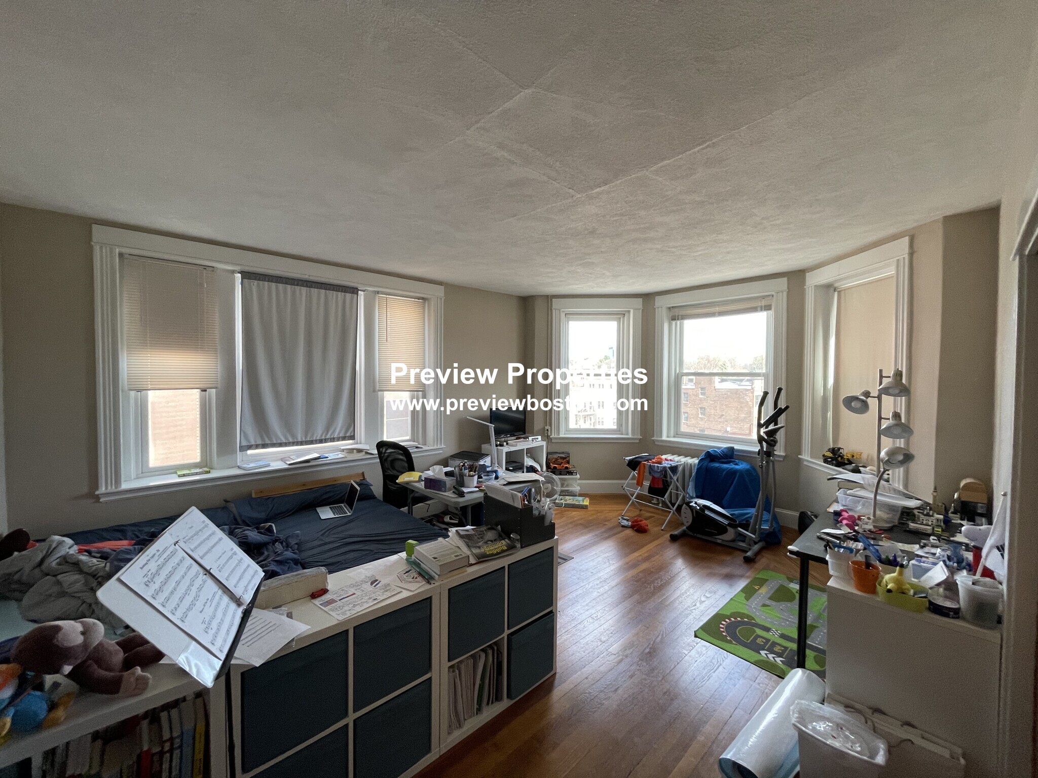 33 Stearns Rd, Coolidge Corner