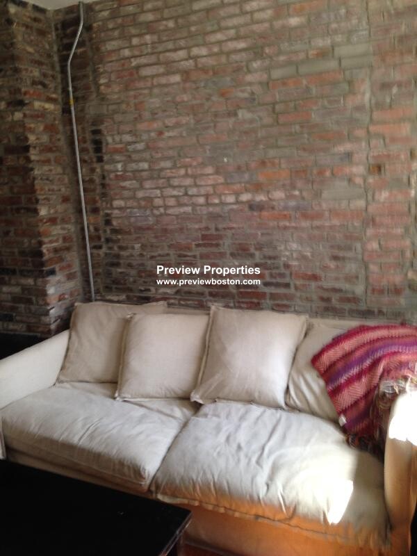 92 Endicott St, North End