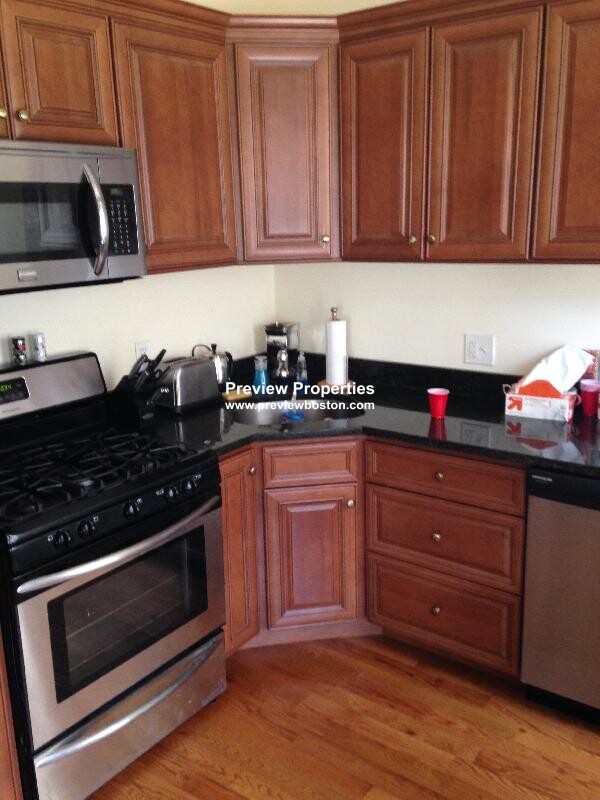 92 Endicott St, North End