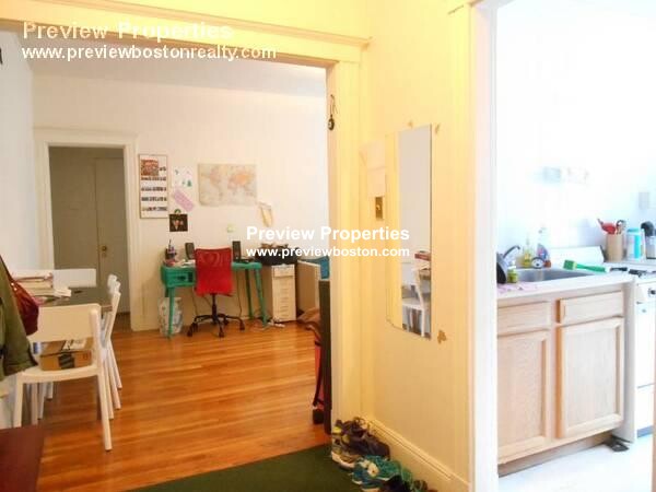 1810 Commonwealth Ave, Brighton