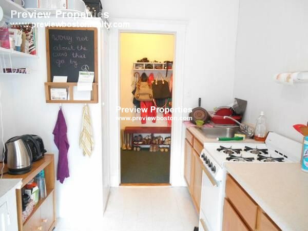 1810 Commonwealth Ave, Brighton