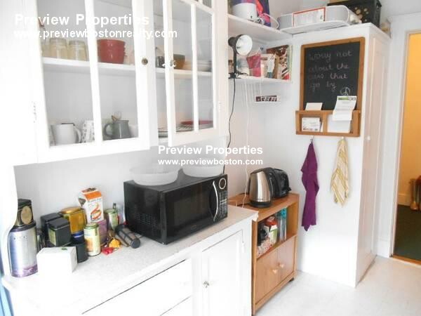 1810 Commonwealth Ave, Brighton