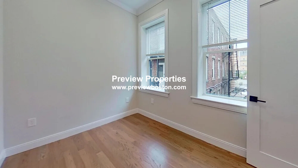 191 Porter St, East Boston