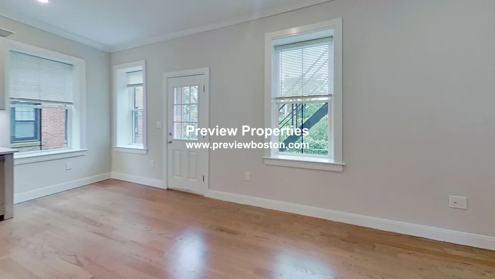 191 Porter St, East Boston