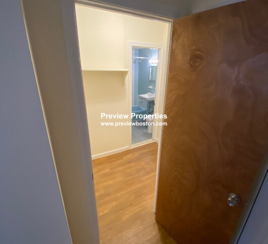 2018 Commonwealth Ave, Brighton