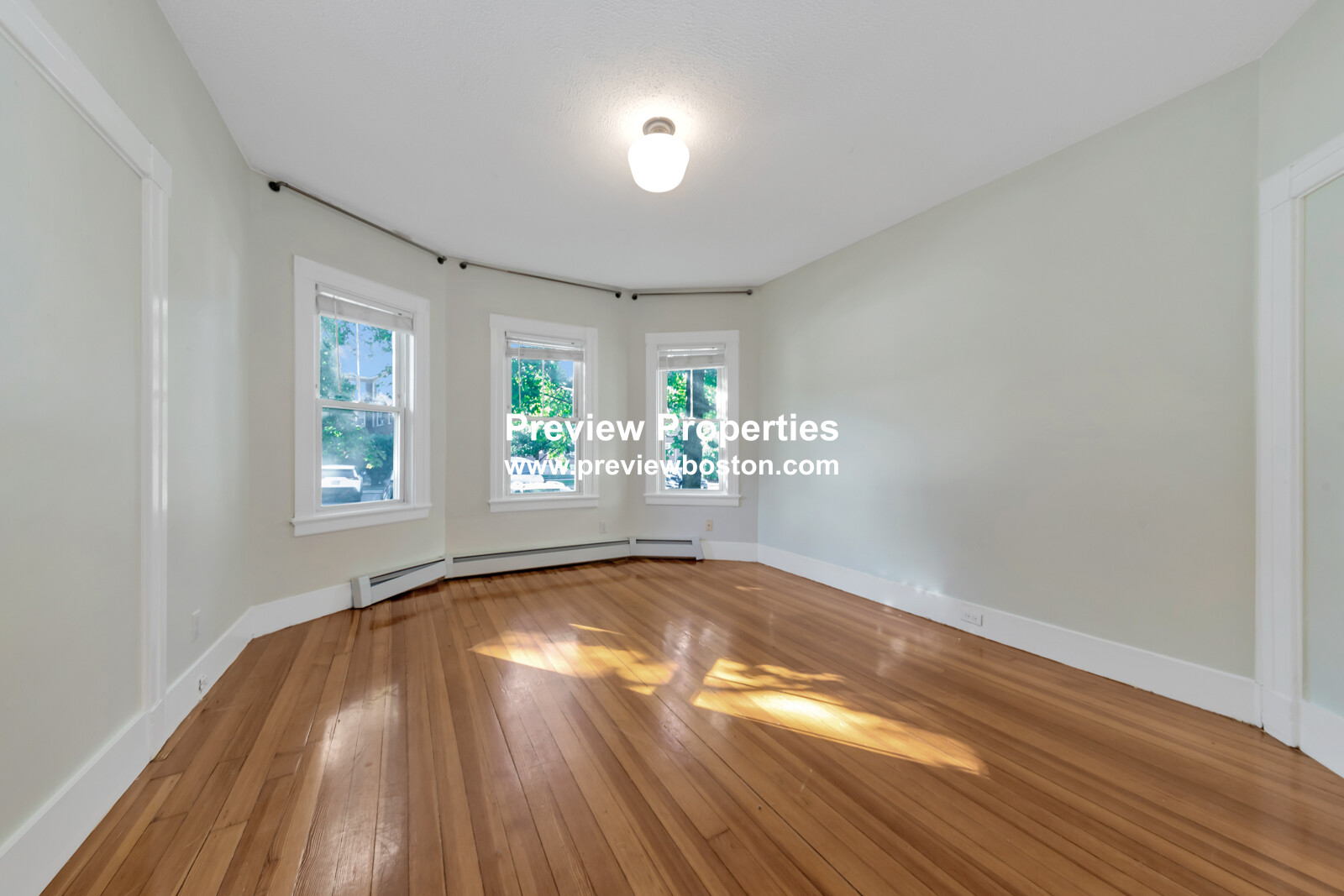 35 Faneuil St, Brighton