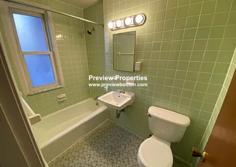 46 South Huntington Ave, Jamaica Plain