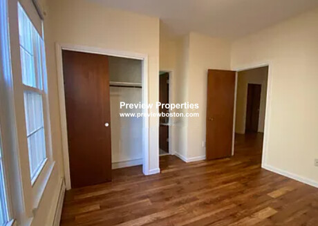 46 South Huntington Ave, Jamaica Plain