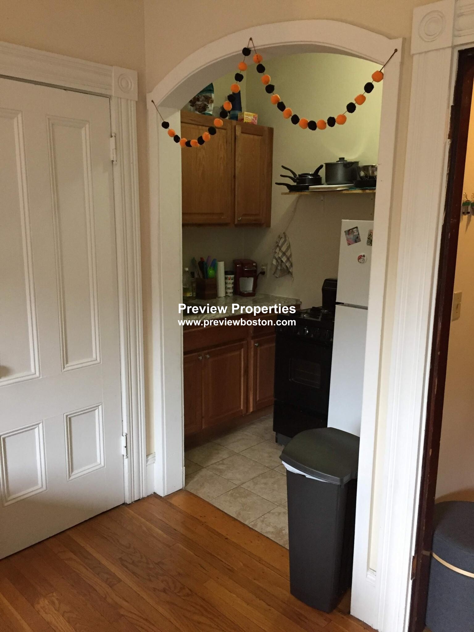 6 Symphony Rd, Fenway