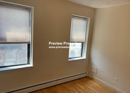 60 Brighton Ave, Allston