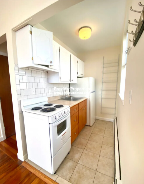 64 Brighton Ave, Allston