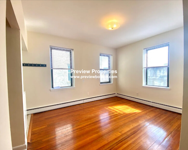 64 Brighton Ave, Allston