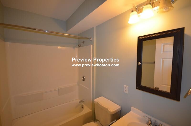 12 Cheever Ct, East Boston