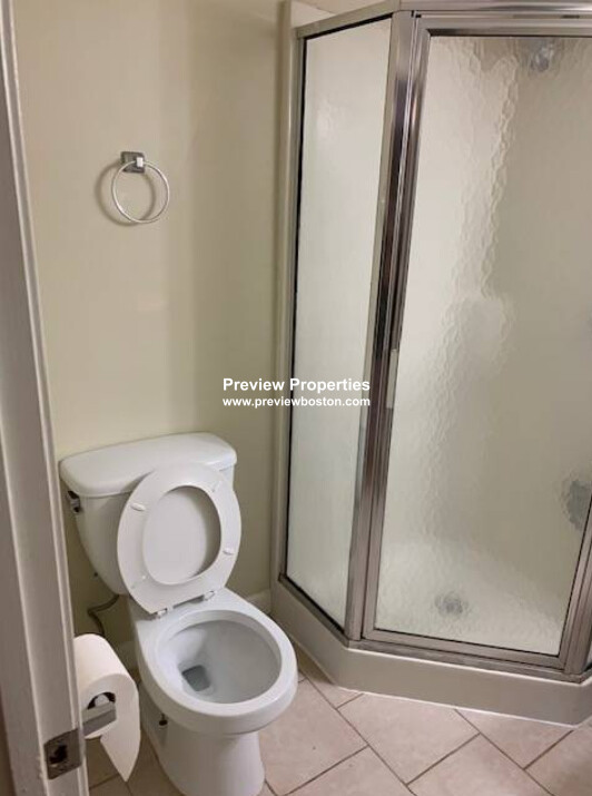 30 Decatur St, East Boston