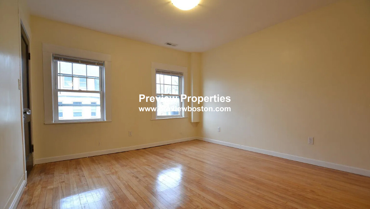 34 Bentley St, Brighton