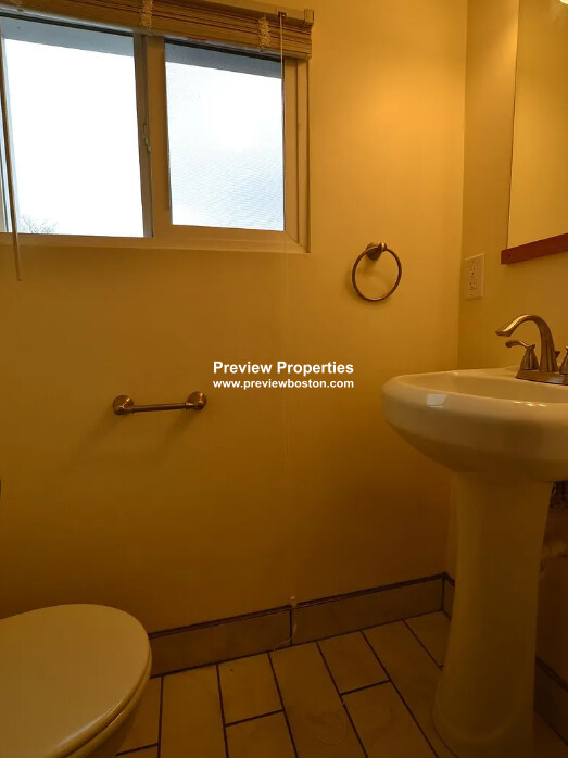 34 Bentley St, Brighton