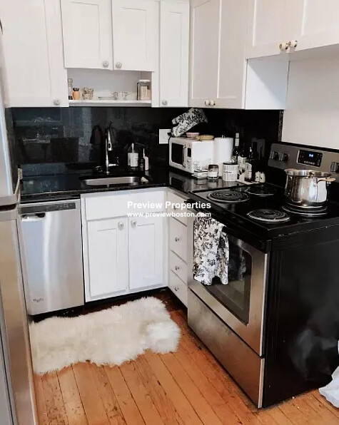 95 Mount Vernon St, Beacon Hill