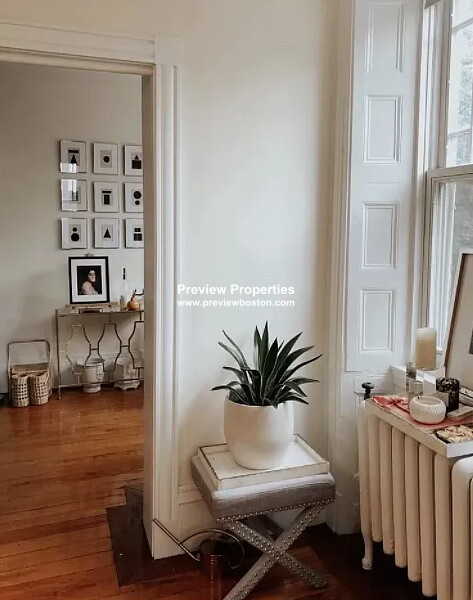 95 Mount Vernon St, Beacon Hill