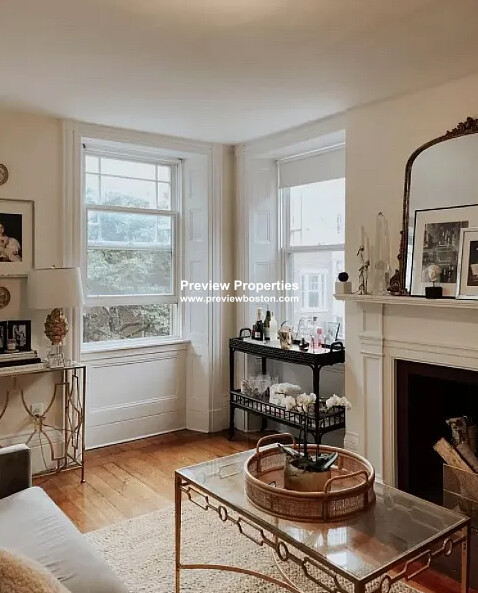 95 Mount Vernon St, Beacon Hill