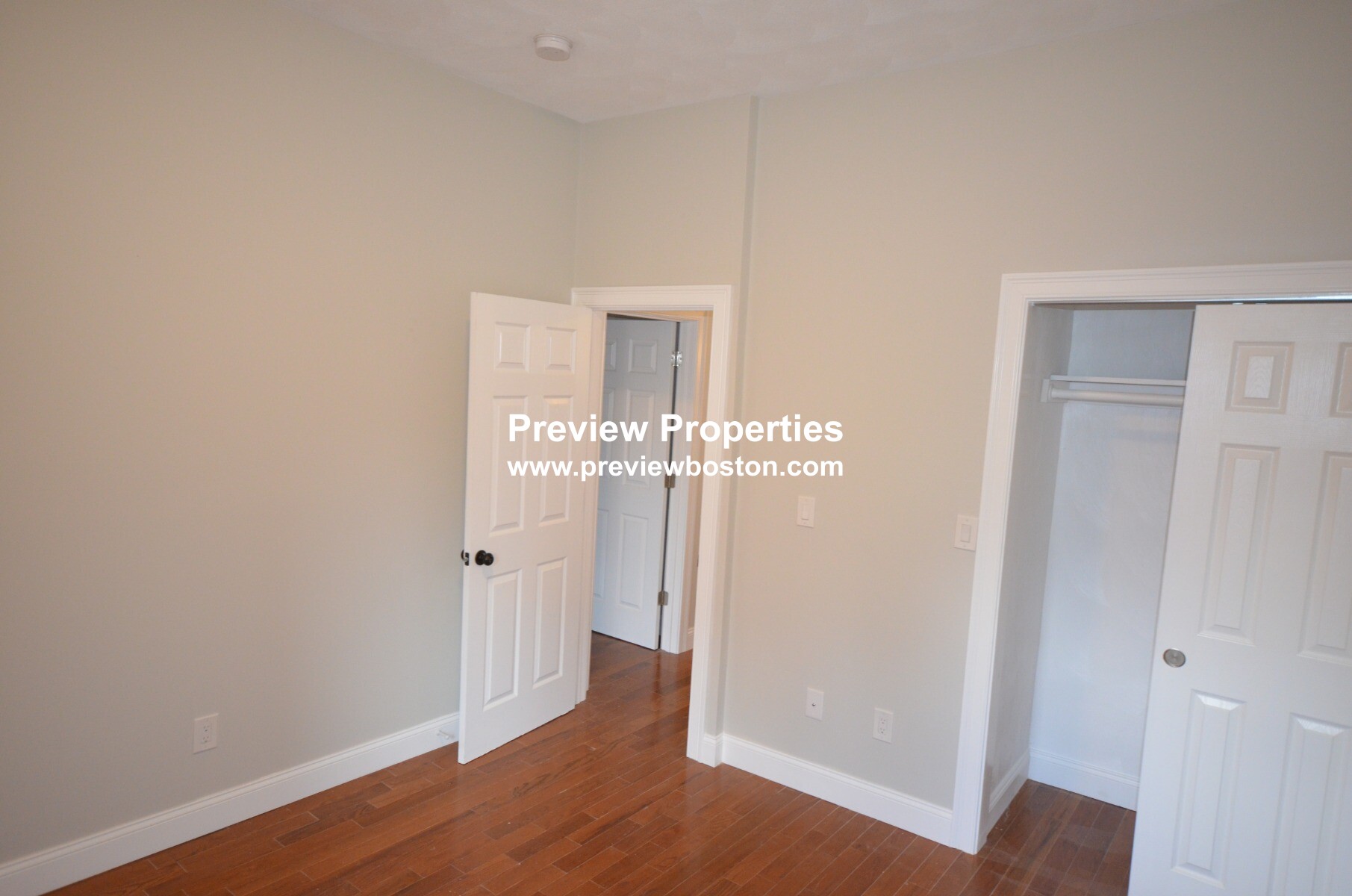 12 Chelsea St, East Boston