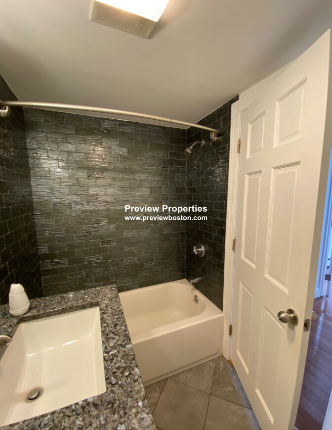 349 Sumner St, East Boston