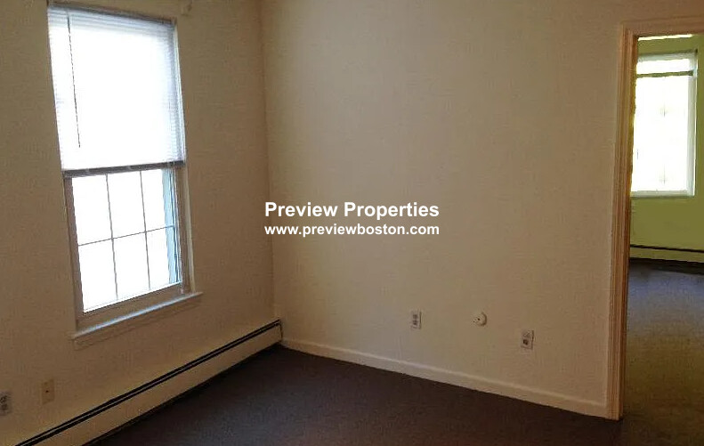 78 South Huntington Ave, Jamaica Plain