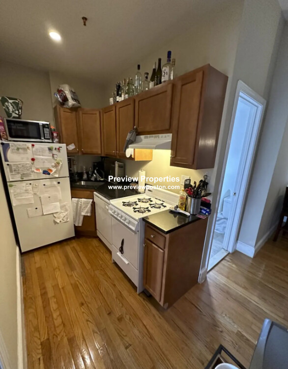 2018 Commonwealth Ave, Brighton