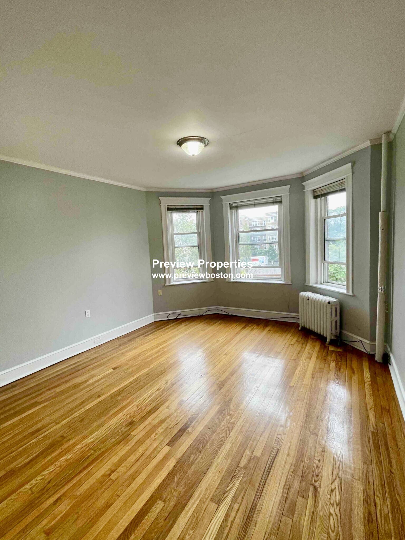 1637 Commonwealth Ave, Brighton