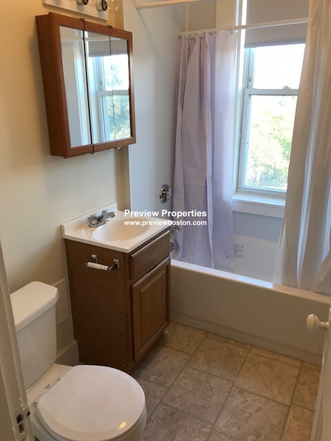 1179 Boylston St, Fenway