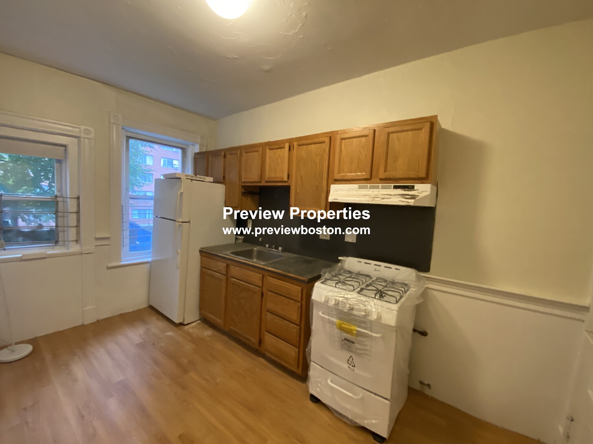 19 Mount Hood Rd, Brighton