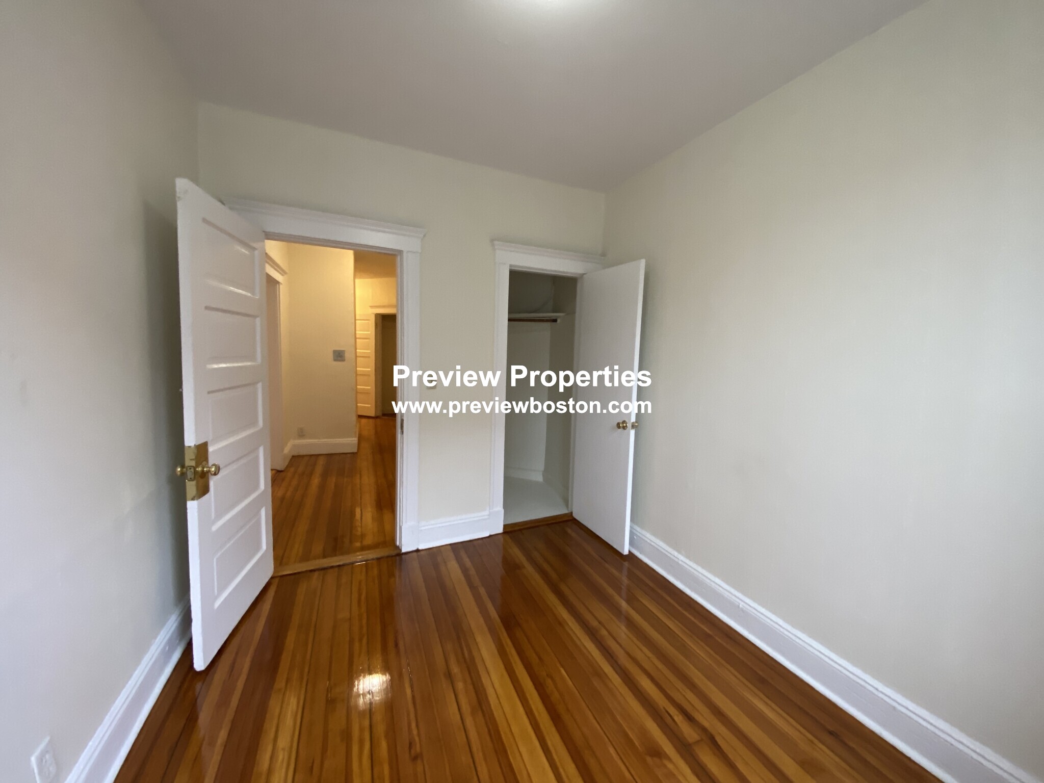 19 Mount Hood Rd, Brighton