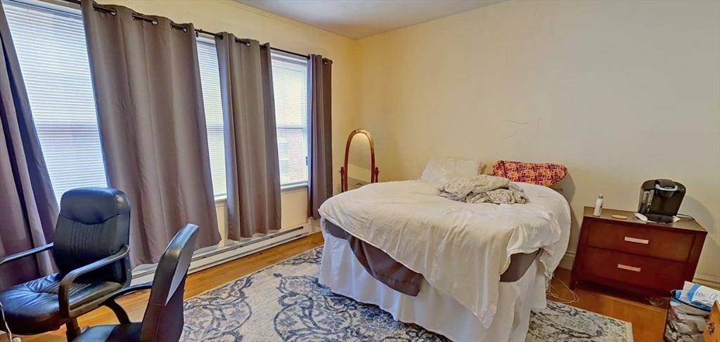 1406 Beacon St, Corey Hill