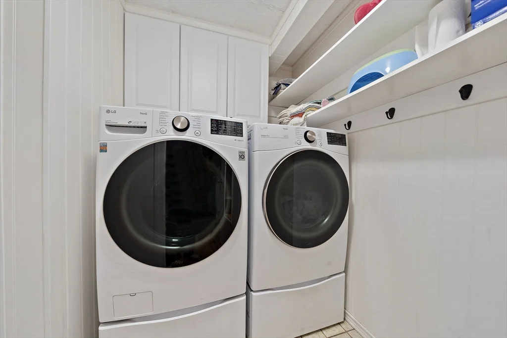 20 Trayer Rd, Canton